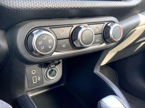 Used 2024 Nissan Kicks S FWD image 34