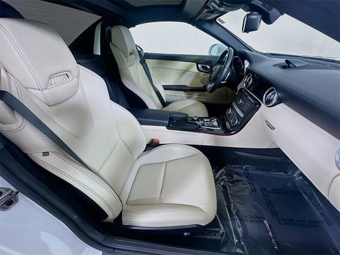 Used 2020 Mercedes-Benz SLC 300 SLC 300 image 11