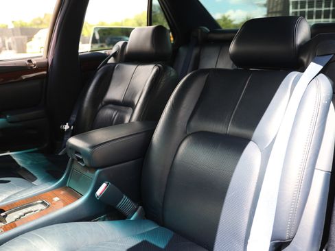 Used 1999 Cadillac Seville STS FWD image 22
