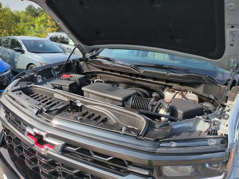 Used 2024 Chevrolet Silverado 1500 ZR2 w/ Technology Package AWD/4WD image 45