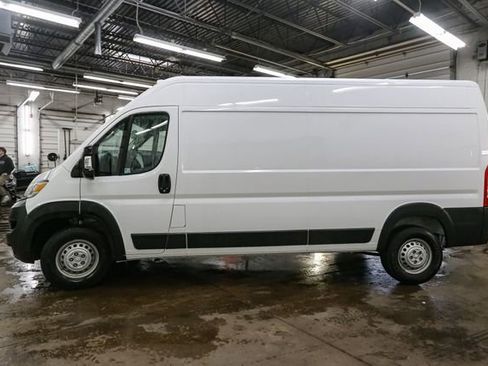 Used 2026 RAM ProMaster 2500 w/ Convenience Group FWD image 6