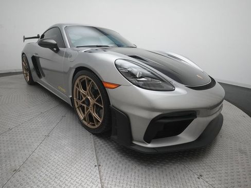 Certified 2025 Porsche 718 Cayman GT4 RS RWD image 3