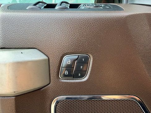 Used 2019 Ford F150 King Ranch w/ Equipment Group 601A Luxury AWD/4WD image 31