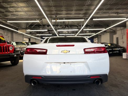 Used 2017 Chevrolet Camaro LT image 5