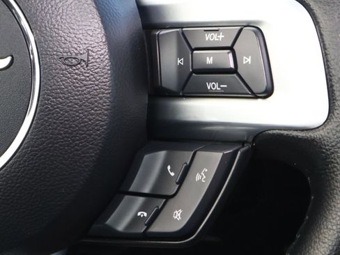 Used 2015 Ford Mustang Premium image 22