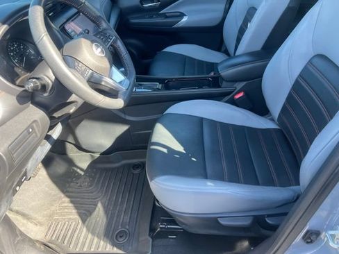 Used 2024 Nissan Kicks SR w/ SR Premium Package FWD image 7