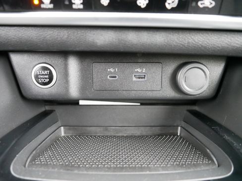 Certified 2023 Nissan Rogue SV image 33