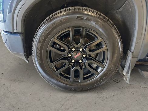 Used 2020 GMC Sierra 1500 Elevation w/ Elevation Value Package AWD/4WD image 15