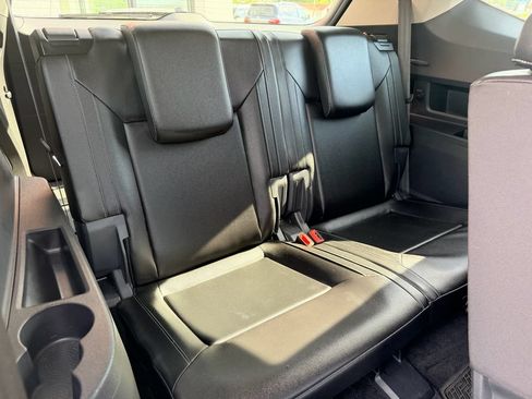 Used 2018 Volkswagen Atlas SE FWD image 16