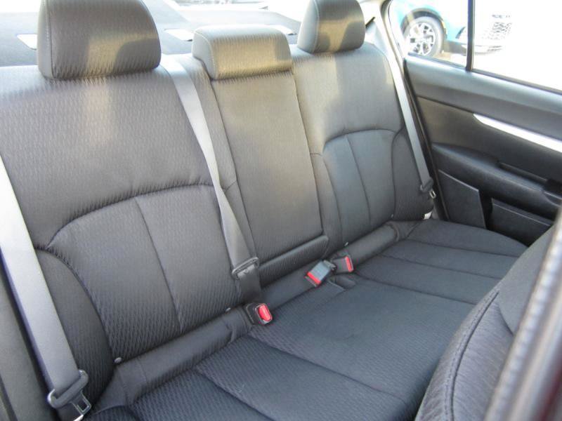 Used 2011 Subaru Legacy 2.5i Premium AWD/4WD image 13