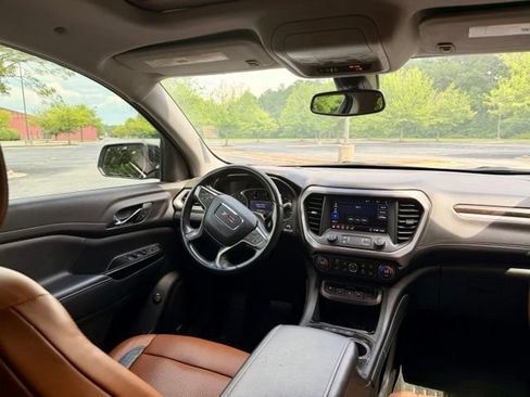 Used 2020 GMC Acadia AT4 w/ Driver Alert Package II AWD/4WD image 19