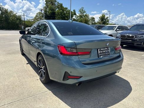 Used 2021 BMW 330i Sedan w/ Premium Package RWD image 3