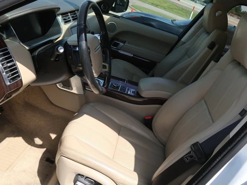 Used 2015 Land Rover Range Rover Supercharged AWD/4WD image 17