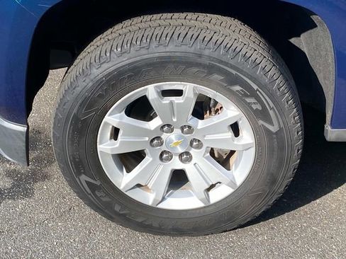 Used 2019 Chevrolet Colorado LT w/ Safety Package RWD image 6