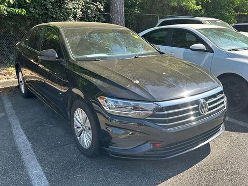 Used 2019 Volkswagen Jetta FWD image 1