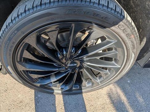 Used 2023 Lincoln Aviator Reserve w/ Equipment Group 201A image 9