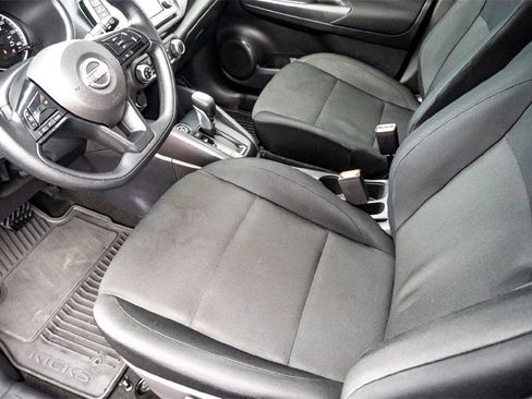 Used 2025 Nissan Kicks Play S image 14