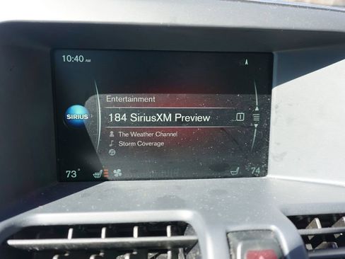 Used 2016 Volvo XC60 T5 Premier w/ Proximity Package image 10