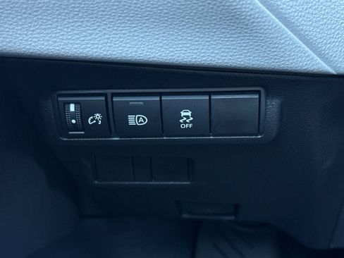 New 2026 Toyota Corolla Cross LE FWD image 29