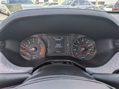 Used 2022 Jeep Compass Latitude image 27