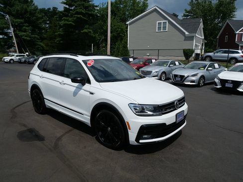 Used 2021 Volkswagen Tiguan SE R-Line w/ 3rd Row Seat Package AWD/4WD image 2