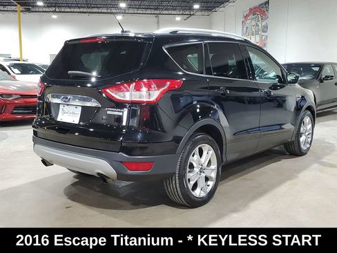 Used 2016 Ford Escape Titanium FWD image 9