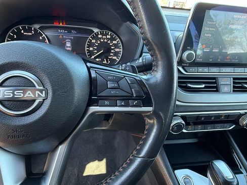 Used 2023 Nissan Altima 2.5 SR image 28