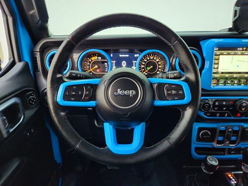 Used 2021 Jeep Wrangler Unlimited Sahara AWD/4WD image 22