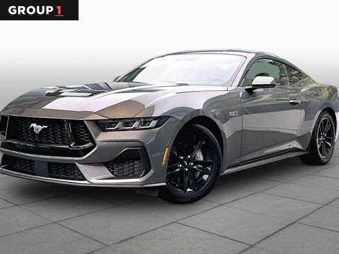Used 2025 Ford Mustang GT RWD image 1