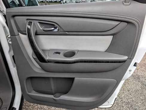 Used 2016 GMC Acadia SLT FWD image 13