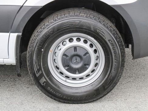 New 2025 Mercedes-Benz Sprinter 2500 image 11