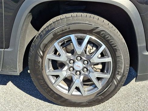 Certified 2023 GMC Acadia SLT image 8