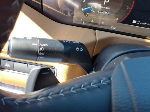 New 2026 Nissan Armada SL image 18