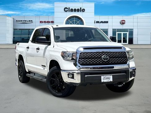 Used 2019 Toyota Tundra SR5 w/ SR5 Upgrade Package RWD image 1