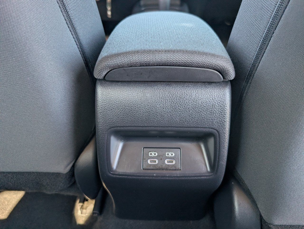 Used 2024 Toyota Corolla LE FWD image 7