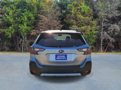 New 2025 Subaru Outback Limited image 17