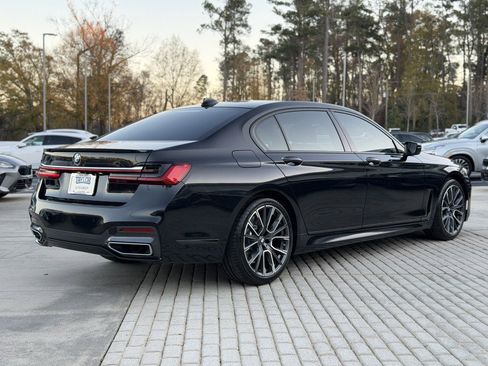 Used 2021 BMW 740i w/ M Sport Package image 6