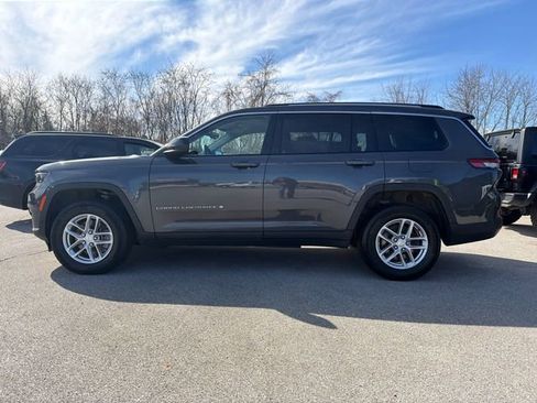 Used 2023 Jeep Grand Cherokee L Laredo w/ Luxury Tech Group I image 8