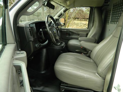 Used 2019 Chevrolet Express 2500 w/ Communications Package image 16