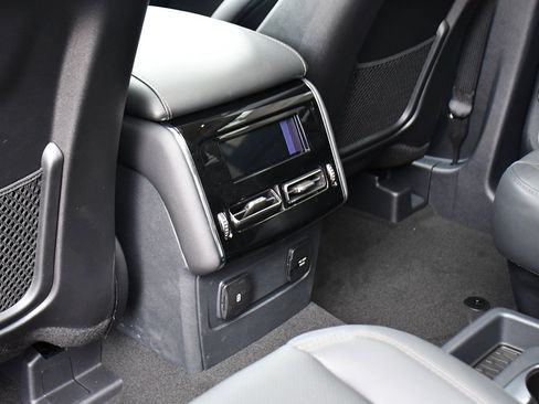 Used 2025 Lincoln Aviator AWD image 24