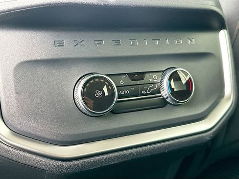 New 2026 Ford Expedition Max Active RWD image 18