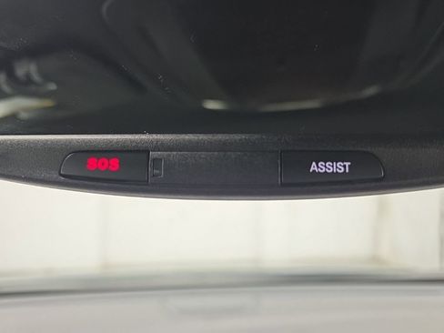Used 2025 Chrysler Pacifica Select FWD image 39