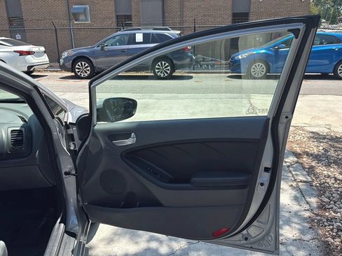 Used 2017 Kia Forte LX w/ LX Popular Package FWD image 22