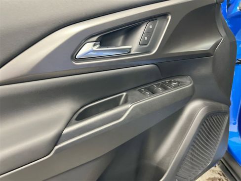 New 2026 Chevrolet Equinox EV LT image 21