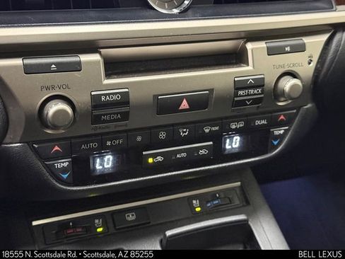 Used 2013 Lexus ES 350 w/ Luxury Pkg FWD image 23