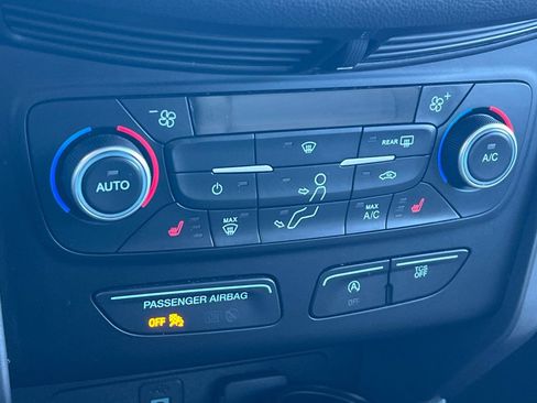 Used 2018 Ford Escape SE w/ SE Sync 3 Package image 21