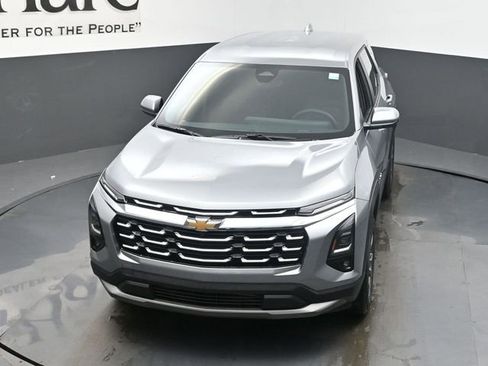 New 2026 Chevrolet Equinox LT w/ Safety and Technology Package FWD image 37
