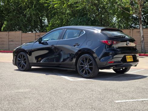Used 2024 MAZDA MAZDA3 s FWD image 5