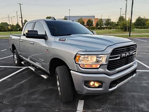 Used 2020 RAM 2500 Big Horn w/ Level 1 Equipment Group AWD/4WD image 3