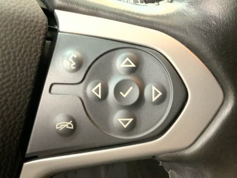 Used 2018 Chevrolet Colorado LT w/ LT Convenience Package image 18